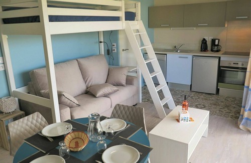 Vieux-Boucau-les-Bains Apartment | Lovely apartment for 3 people with WIFI, pool, TV and terrace