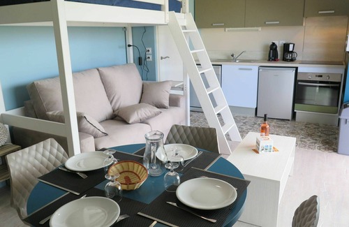 Vieux-Boucau-les-Bains Apartment | Lovely apartment for 3 people with WIFI, pool, TV and terrace