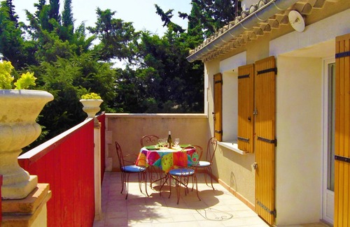 Vedene Apartment | Lovely Gîte-Villa at doors of Avignon in Provence & Luberon (2 People)
