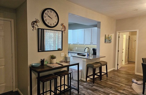 Oro Valley Condo | Lovely ground floor 2 bedroom condo with office