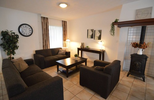 Municipality of Valkenswaard Villa | Lovely group home with lots of privacy, ideal for families and friends!