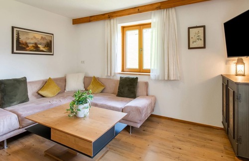 Hart im Zillertal House | Lovely holiday home in Hart im Zillertal with garden