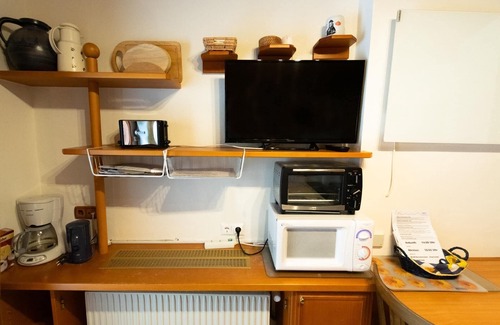 Flattach Apartment | Lovely Holiday Apartment in Gemeinde Flattach with Common Pool