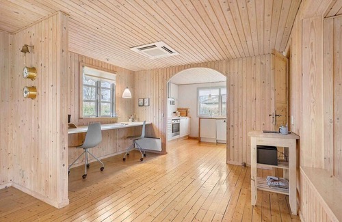 Tørresø House | Lovely holiday home on the beach at Tørresø