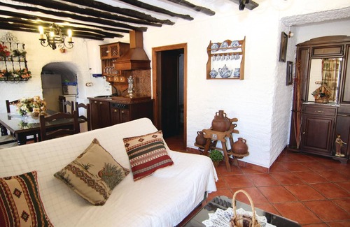 Almedinilla House | Lovely home in Sileras-Almedinilla