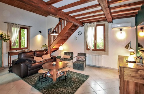 Roche-Saint-Secret House | Lovely home in La Roche St Secret