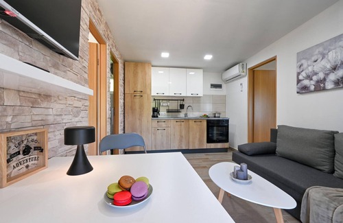 Ludbreg House | Lovely home in Vinogradi Ludbreski