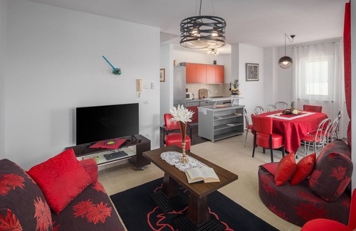 Crveni Vrh House | Lovely home in Crveni Vrh with WiFi