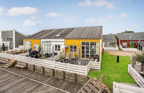 Øer Strand House | Lovely home in Ebeltoft with sauna