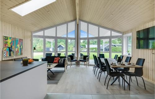 Øksenmølle House | Lovely Home In Ebeltoft With Sauna