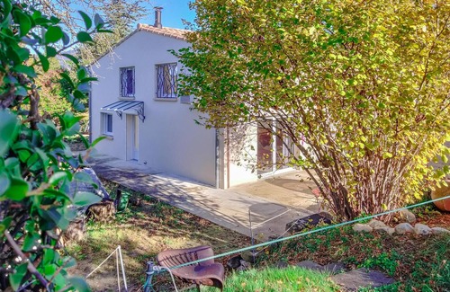 Villes-sur-Auzon House | Lovely home in Villes-sur-Auzon