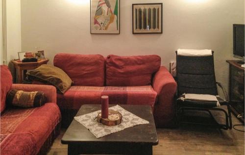 Karlovac House | Lovely Home In Cerovac Vukmanicki