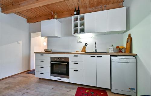 Varazdinske Toplice House | Lovely Home In Varazdinske Toplice