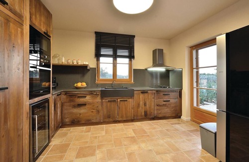 Sibenik House | Lovely home in Jadrija with WiFi