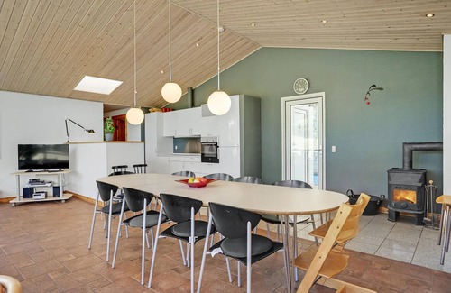 Skødshoved Strand House | Lovely home in Knebel with sauna