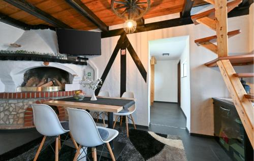Koprivnica House | Lovely Home In Kunovec Breg With Sauna