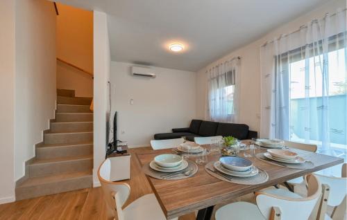 Varazdin House | Lovely Home In Margecan With Wifi