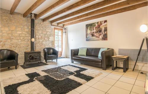 Nanclars House | Lovely Home In Nanclars With Kitchen