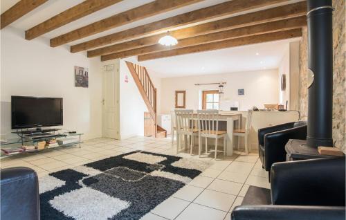 Nanclars House | Lovely Home In Nanclars With Kitchen