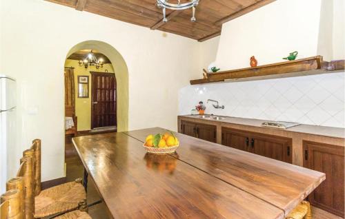 Periana House | Lovely Home In Periana With Wifi