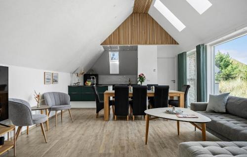 Houvig Strand House | Lovely Home In Ringkøbing With Sauna
