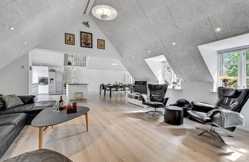 Øhuse House | Lovely home in Ulfborg with sauna