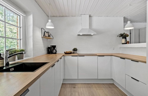 Husby House | Lovely home in Ulfborg with sauna