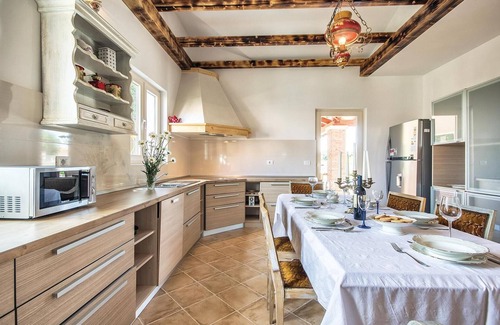 Valtura House | Lovely home in Valtura