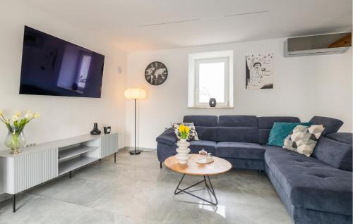 Prkacini House | Lovely Home In Vidulini With Kitchen