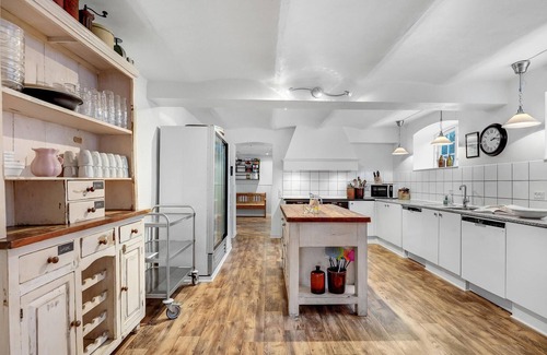 Vorbasse House | Lovely home in Vorbasse with kitchen