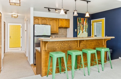 Alyeska House | Lovely home with fireplace & full kitchen - steps from the slopes