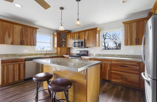 Blue Eye House | Lovely Lake Home with Stunning Views-Your perfect Table Rock Lake Getaway Awaits