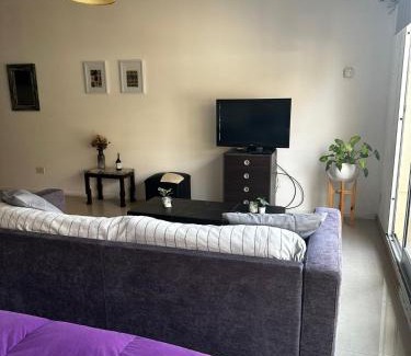 San Fernando Apartment | Lovely & Lightful Studio with pool