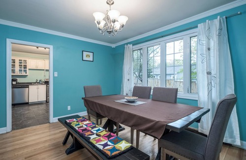 West End Apartment | Lovely Main Floor House located in Quiet Area