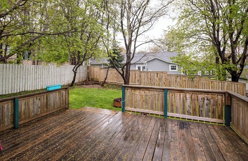 West End Apartment | Lovely Main Floor House located in Quiet Area