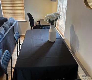 Colchester Apartment | Lovely Modern Apartment Close to Town Centre