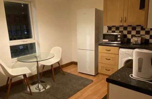 West Hendon Apartment | Lovely One Bedroom Flat in London