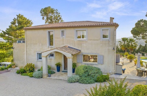 Le Plan-de-Grasse Villa | Lovely Panoramic Views