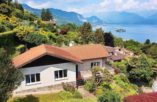 Stresa House | Lovely private home with amazing views over Lake Maggiore & Stresa! - Casa Laura