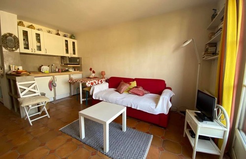 Saint-Jean-Cap-Ferrat Apartment | LOVELY, QUIET STUDIO - BALCONY WITH SEA VIEW