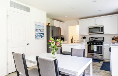 New Buffalo House | Lovely recently Built NB Home, fire pit