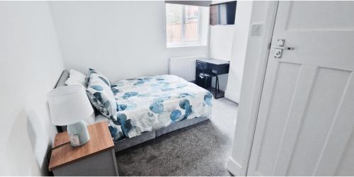 Forest Fields Apartment | Lovely Room at The Burford Hideaway