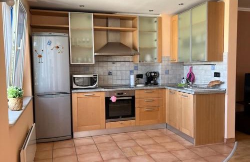 Sofia Apartment | Lovely spacious 3BR just outside of city centre