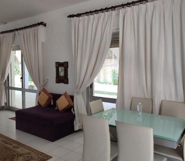 Ad-Dukhaylah Villa | Lovely spacious five bedroom villa with a pool