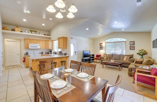 La Verkin Cottage | Lovely Springdale Home, Easy Access to Zion!