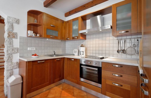 Vabriga Villa | Lovely Stone House with Own Pool in Quiet Village