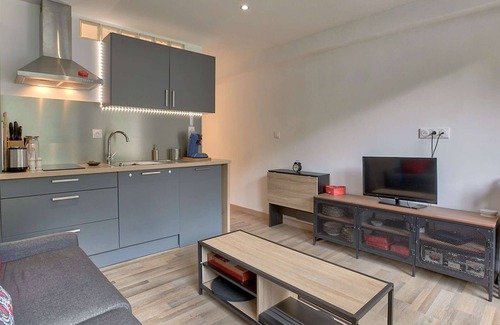 Eaux-Bonnes Apartment | Lovely studio cabin 4 pers, WiFi, ski-in/ski-out