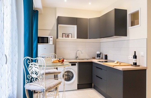 Montauban Apartment | Lovely Studio Tamaris in the center of Montauban.