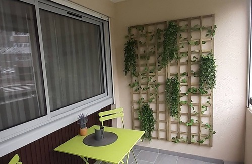 Chalon-sur-Saone Apartment | Lovely T2 apartment with balcony "Le nid Libaud".