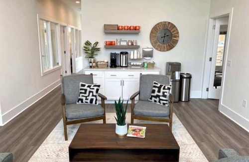 Clemson House | Lovely Townhome 6 Min to CU!